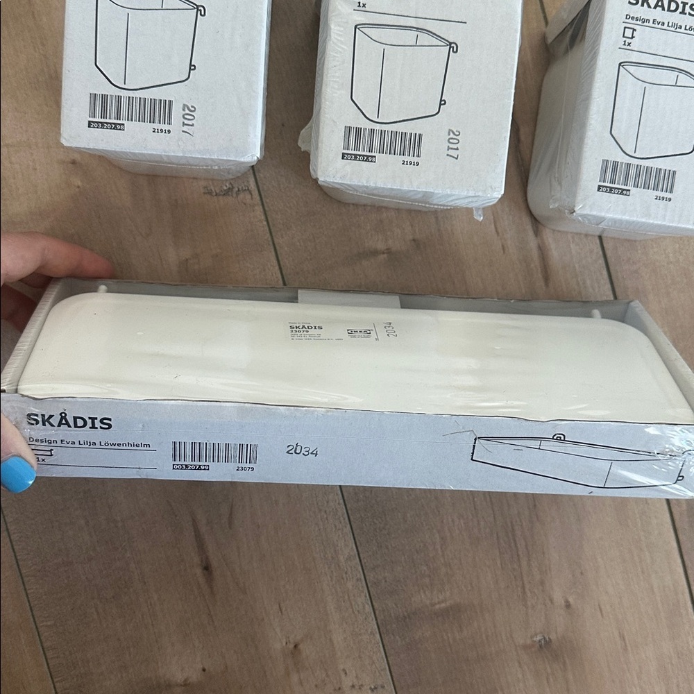 NEW IKEA Skadis White Containers (3) 203.207.98 & White Tray 003.207.99 Pegboard - Picture 2 of 9